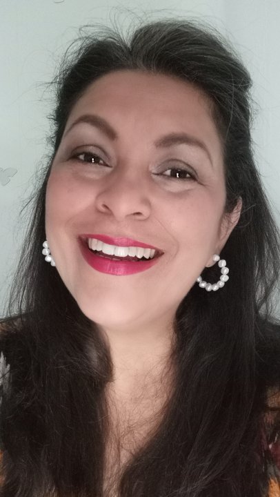Bianca - English, Singing, Brazilian Portuguese tutor