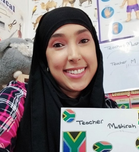 Khan Mushirah - English tutor