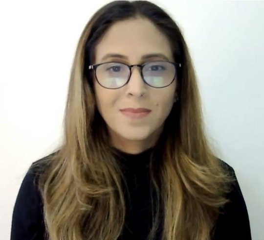 Mehra Roshi - English tutor