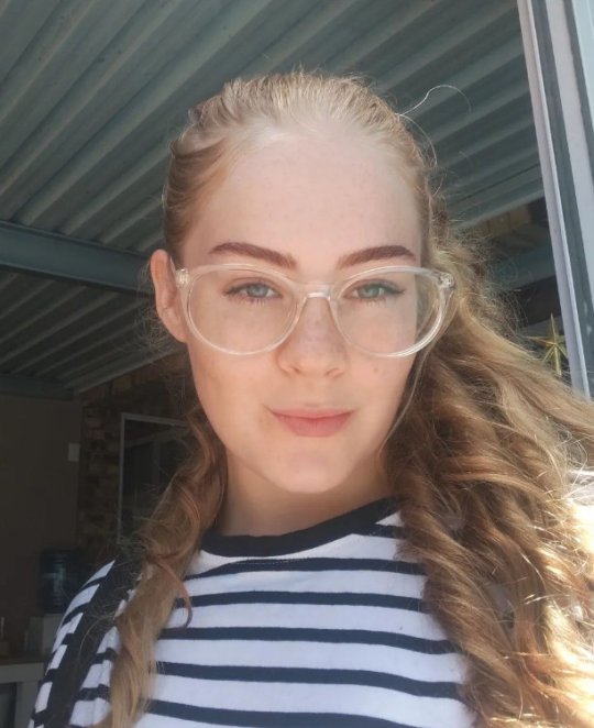 Knowles Caitlin - English, Maths tutor