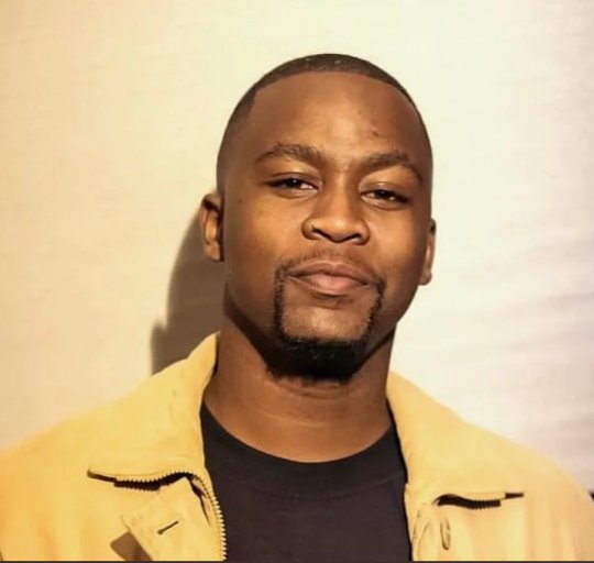 Phoma Kgosietsile - English tutor