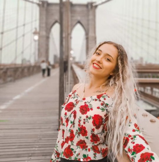 Brocard Eloïse - English, French tutor