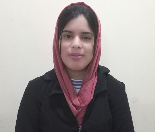 Muminah - English tutor
