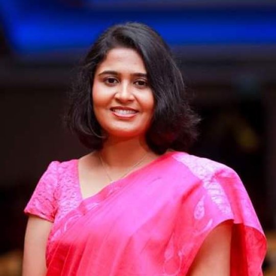 Abeyratna Hasini - Chemistry, Biology, Maths tutor